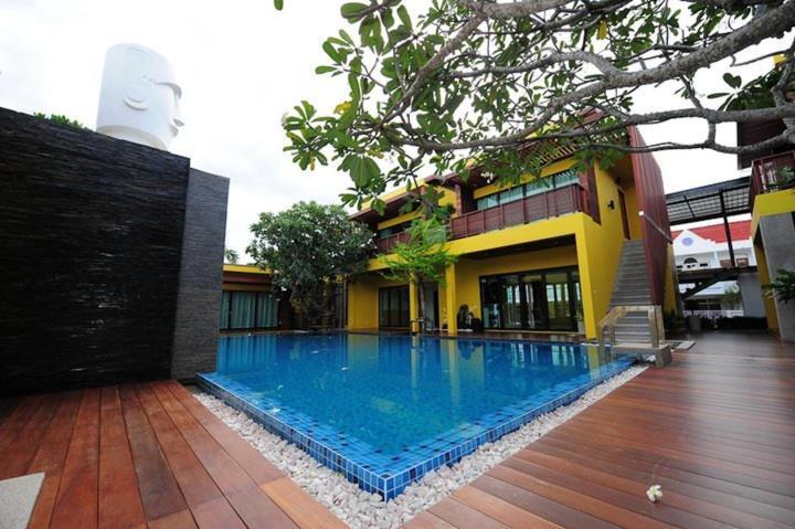 Capstone Resort Haad Chao Samran Exterior photo